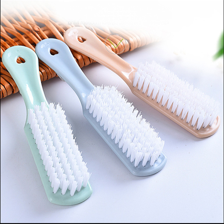 Small plastic brush to wash and brush shoes clean brush soft wash wash wash clothes brush small shoe brush