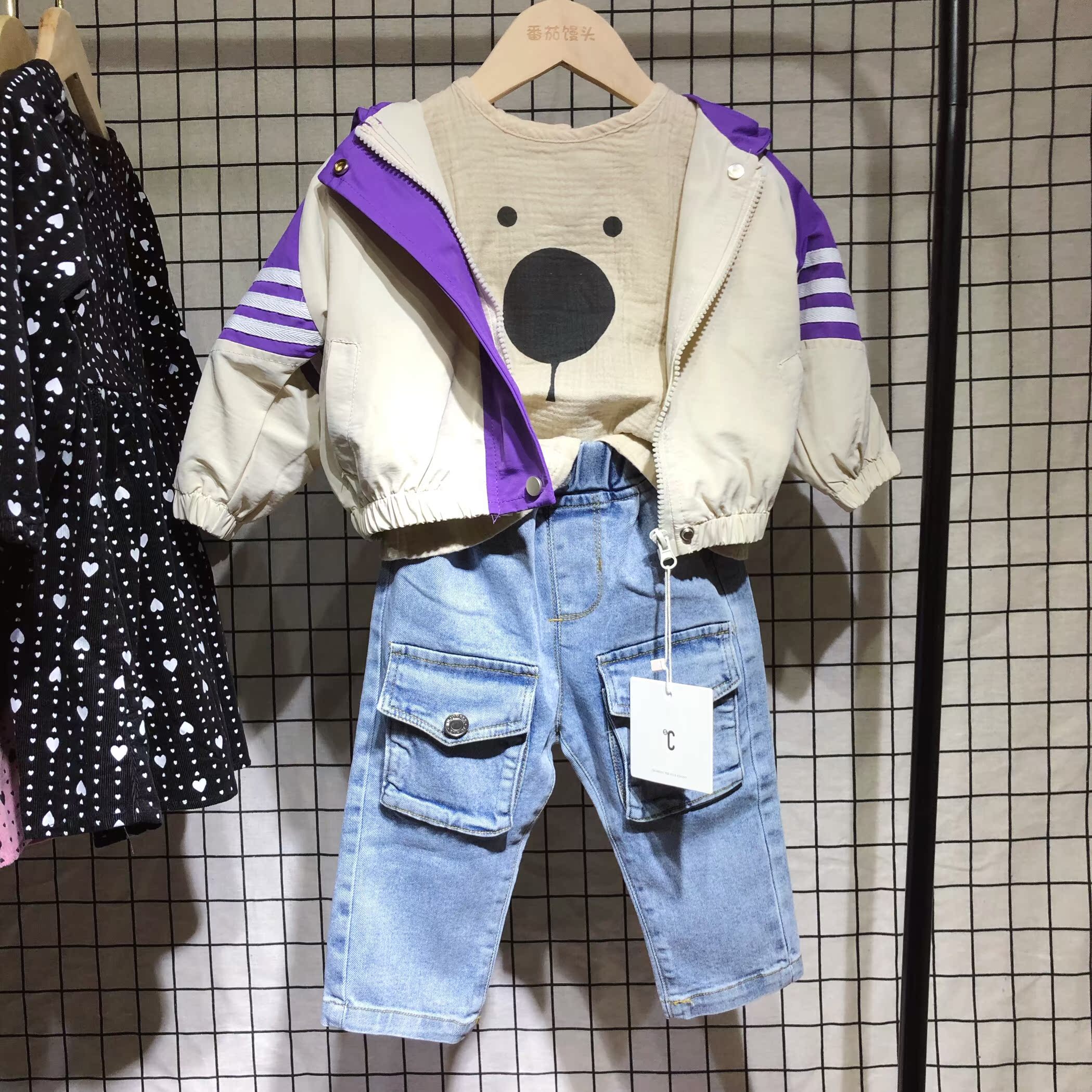 2022 Spring and Autumn New Boys and Girls Cotton Long-sleeved Bottom Shirt T-Shirt Children's Wear Casual Cartoon Inside Korean Version Thin