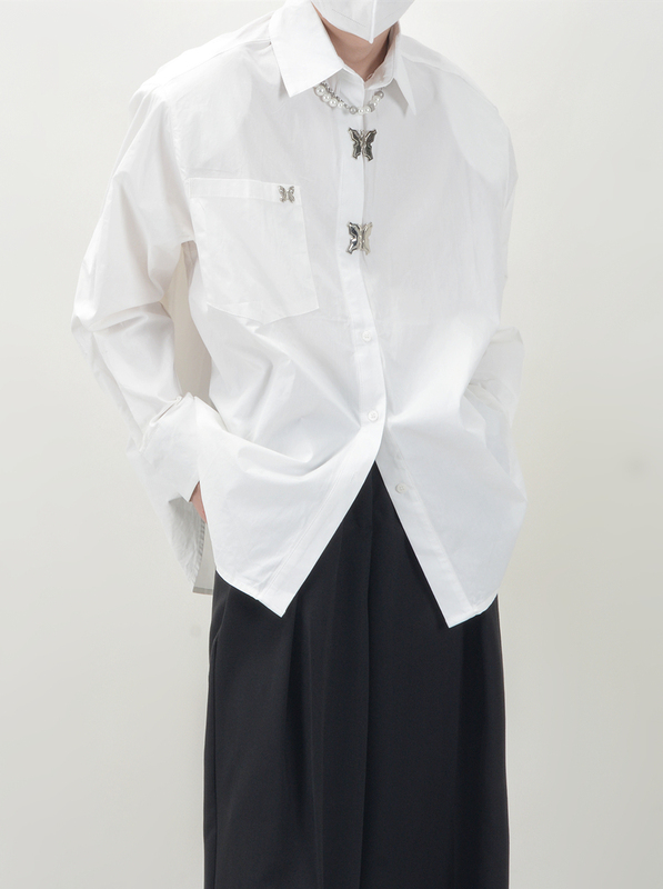 Luce Garment Stylish Shoulder-Padded Long-Sleeve Shirt with Fashionable Metal Butterfly Clasp, Niche Casual Shirt
