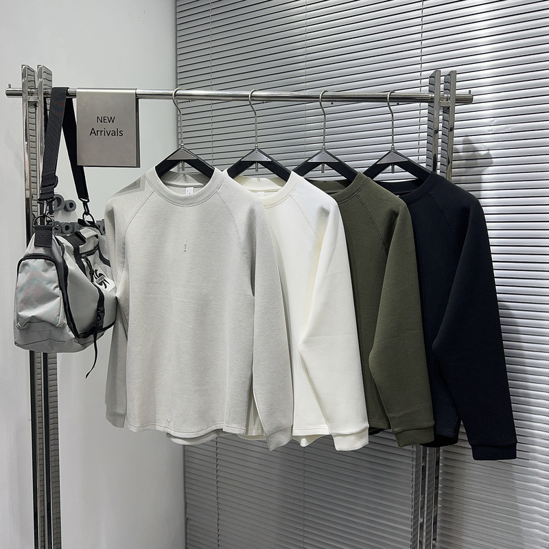 Pc Autumn and Winter Men's Round Neck Long Sleeve Base Shirt Fashionable Trendy Sheep Wool Skin-Friendly Soft and Warm Top for Layering