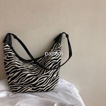 2020 Customized Early Autumn Giant chic Retro Zebra Jacquard Strap Shoulder Bag