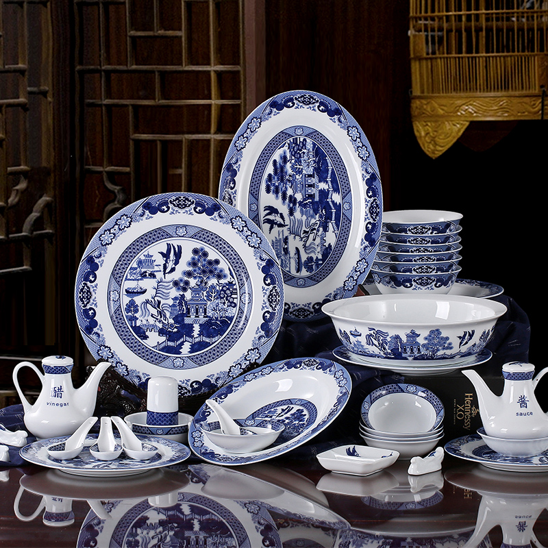 Red-leaf ceramic Jingdezhen Chinese style Dish Disc Suit Glaze color green flower High temperature white porcelain 62 Head Classical garden