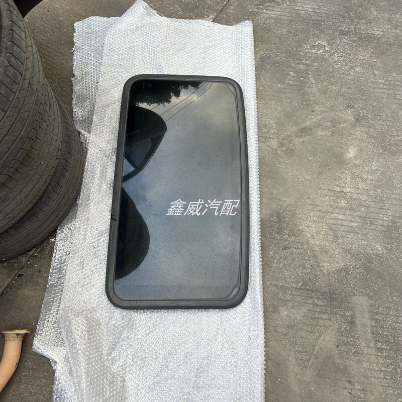 Suitable for Toyota Corolla 1.8 Sunroof Glass Original Disassembly Car Parts