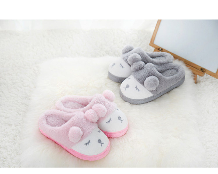 Pantoufles enfants en suède pour hiver - semelle caoutchouc - Ref 1032333 Image 34