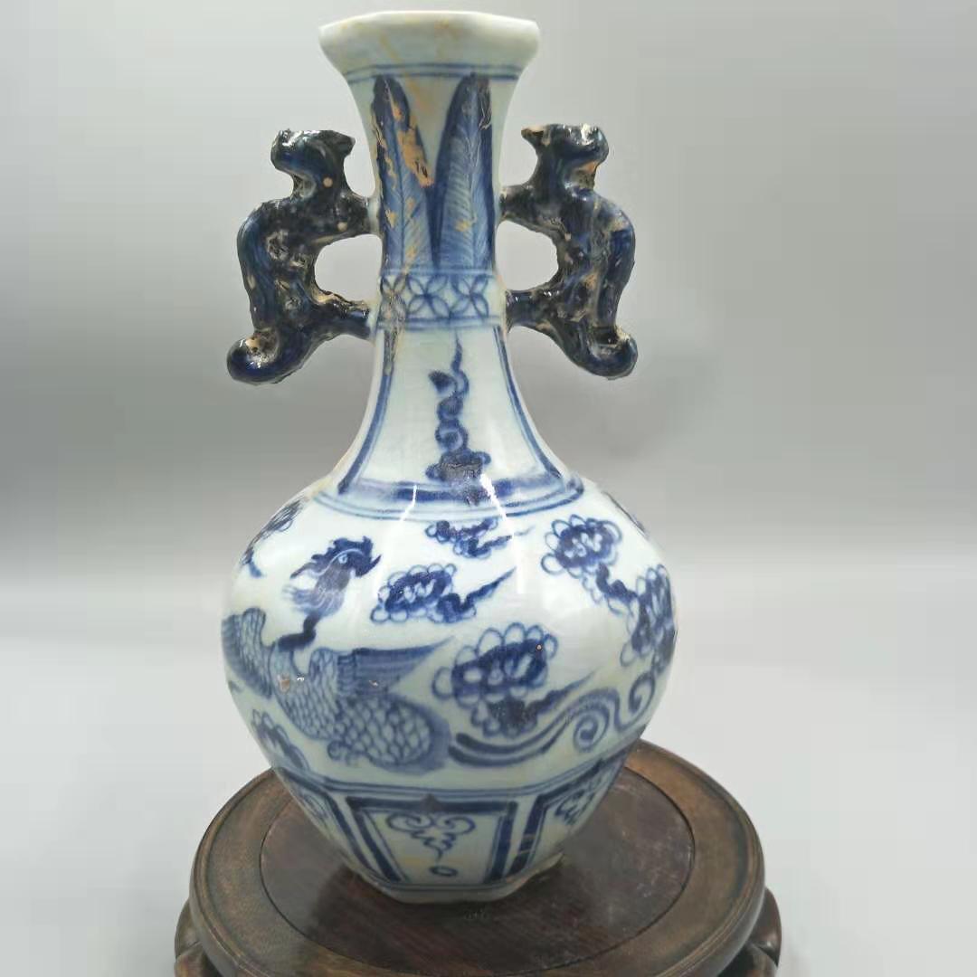 Yuan Dynasty blue and white hexagonal painted phoenix picture crack glaze double-ear bottle antique antique collection old goods antique porcelain small ornaments