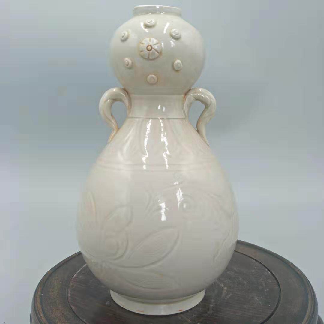 Song Dai Ding Kiln Movie Green Glazed Gourd Double Ear Bottle Antique Ancient Play Old Stock Old Goods Collection Antique Porcelain Home Small Pendulum-Taobao