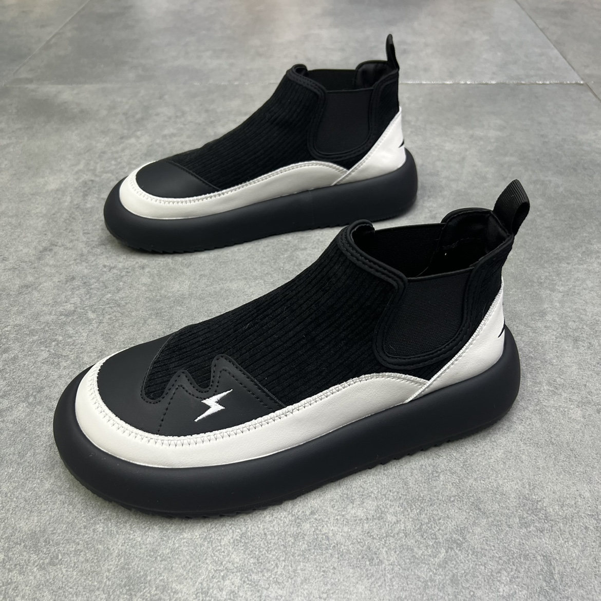 Spring single shoes 2022 men's high tube Korean version of the youth trend one pedal thick bottom casual bread clown shoes trendy men