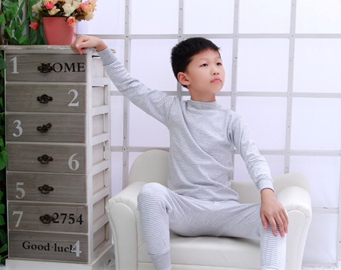 Đồ lót trẻ em đặt quần cotton mùa thu ở cổ áo cotton cao cấp Bộ đồ ngủ trẻ em trong bé trai mùa thu đông ấm áp quan ao tre em