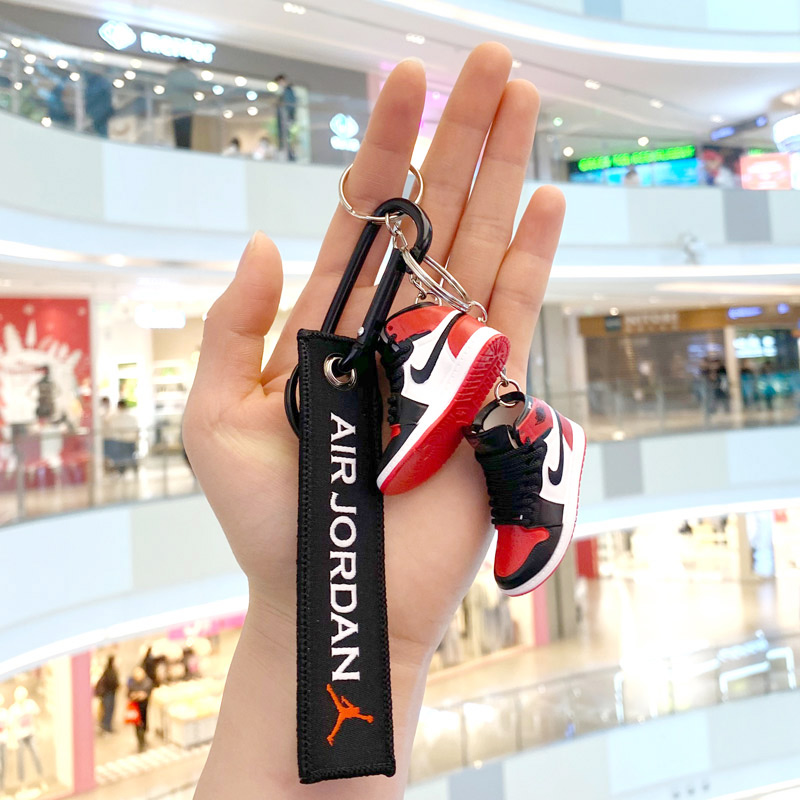 Net Red aj1 Car Key Buttoned Solid Sneakers Model BAG BAG Bag Pendant Creative Couple Birthday Present