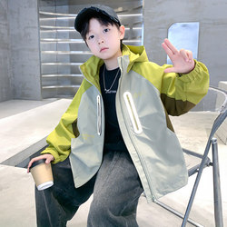 Boys' Spring and Autumn Jacket 2025 New Autumn Three-In-One Windbreaker for Older Children, Windproof and Waterproof Top