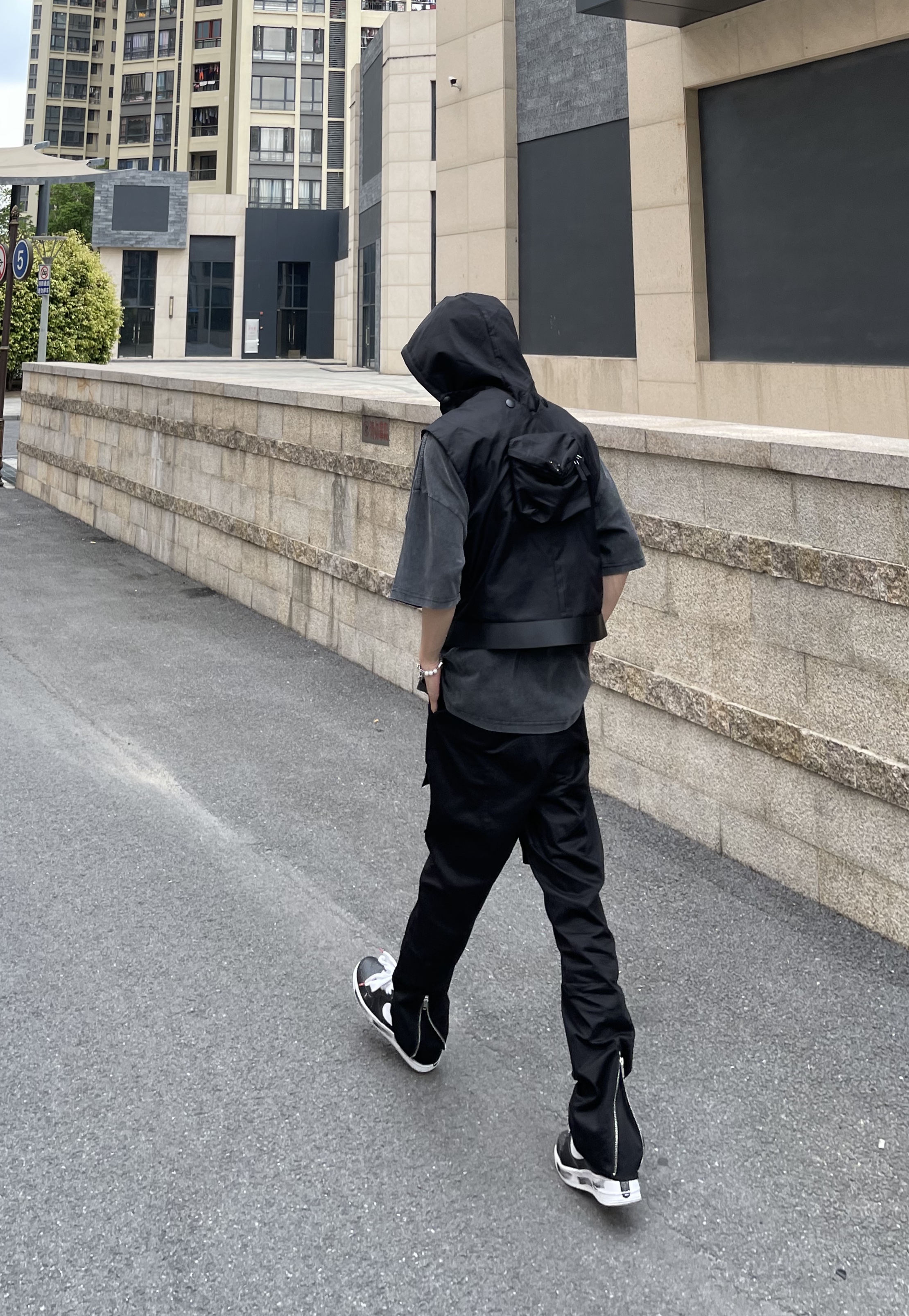 European and American high street vibe style pants zipper pocket flared pants ins tide straight functional overalls men's summer micro-bombs