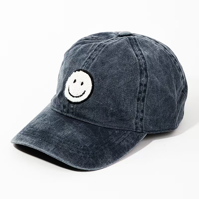 North American David & Chunyuan Vintage Heavy Washed Smiley Face Embroidered Baseball Cap for Women, Sun Protection, Export North American David & Chunyuan Vintage Heavy Washed Smiley Face Embroidered Baseball Cap for Women, Sun Protection, Export