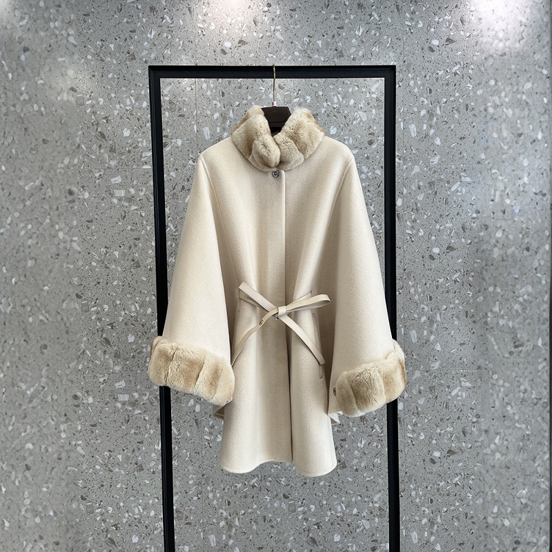 2026 New Model Lp Same Style Original Color Cashmere Cape Coat Chinchilla Color Rex Rabbit Fur Short Wool Coat for Women
