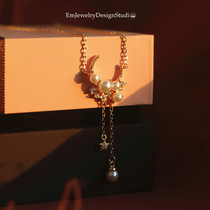 Gentle Man light luxury retro sweet lace pearl diamond-studded moon necklace sterling silver gilded neck chain