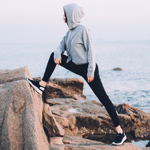 Small black pants stretch leggings female magic small feet wear sports Korean version of spring and summer tight and thin new three-point pants thin