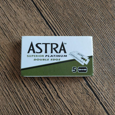The new packaging and printing version of the green A double-blade ASTRA blade of the old Dishi men's safety razor