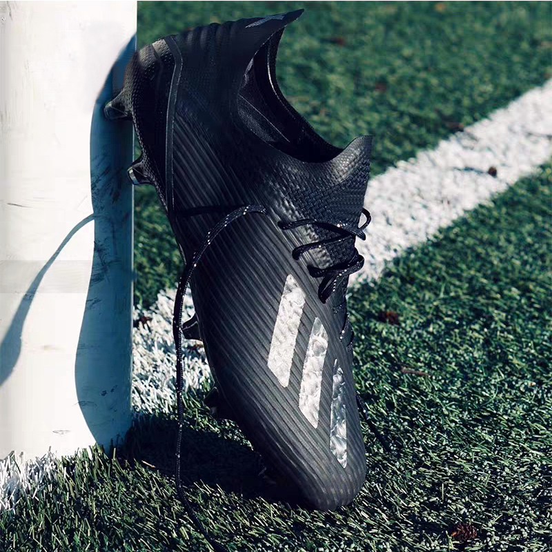 Messi High-end Football Shoes 2022 New Young Men Short Nails AG Broken Nails TF Professional Training Sneakers Little Li Zi