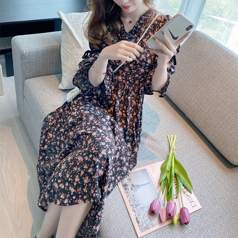 France 2021 summer black color five-point sleeve retro lanky skirt small man floral Chiffon dress for women