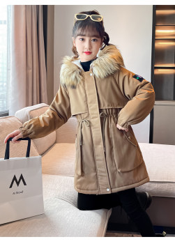 Girls' winter fleece and thickened coat 2022 new middle and big children's foreign style overcomes the tide of children's mid-length winter clothes