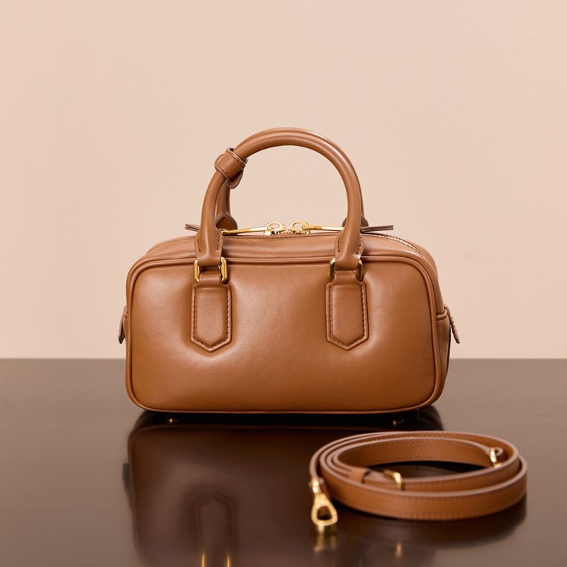 They Say Everything Is the Best Possible Arrangement! High-End Designer Brand Arcadie Bowling Bag, Small Size, Women's Bag