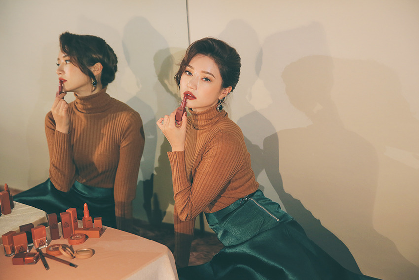 STYLENANDA Official 3CE MIP RECIPE Bút kẻ mắt Bút kẻ mắt tích hợp Bút chì sắc nét Smudge Brush Head - Bút kẻ mắt cây kẻ mắt