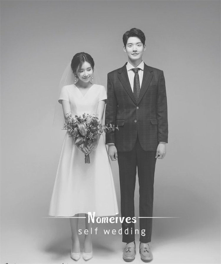 Cherry Blossom Grass] New Fresh And Simple Satin Shorts Light Wedding Dress Outdoor Brigade Slapped Light Wedding Dresses Retro Light Gown 