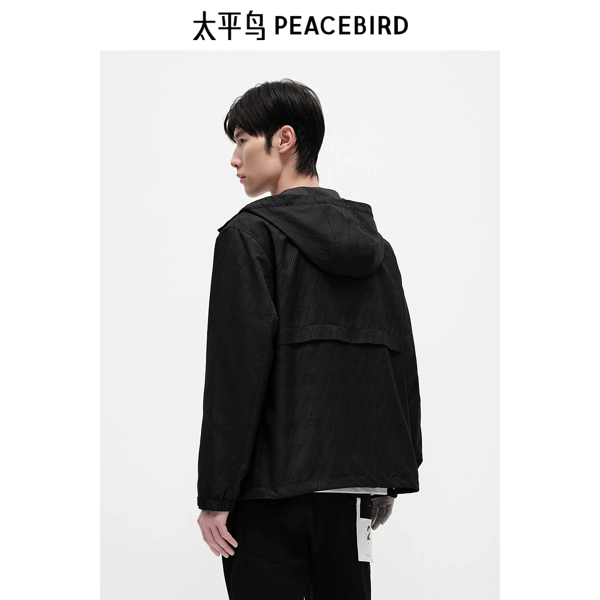 Трехмерная трендовая куртка путешествий с капюшоном, oversize