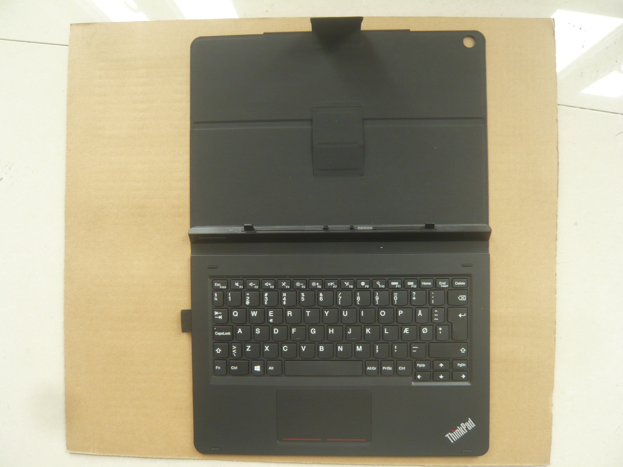THINKPAD 03X9119 HELIX FOLIO New Original Case Base Keyboard