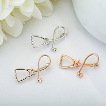Medical theme 2017 Europe and the United States hot-selling fashion stethoscope brooch creative simple hollow pendant cross-border jewelry