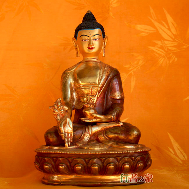B06 Nepalese Golden Artisanal drugmaker Buddha statue bronze statue of drug teacher glazed as Buddha bronze statue of Buddha statue at the mercy of the Buddha