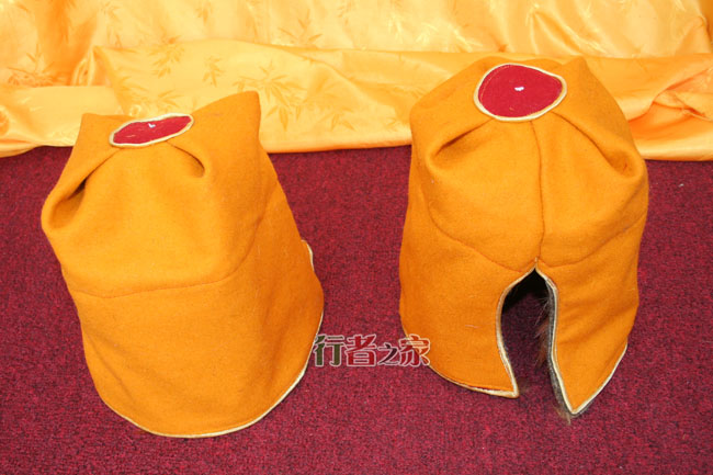 Monk clothes keep warm in winter Tibetan monks winter hats Tibetan Dharma hat monk hat lama hat cap support guru