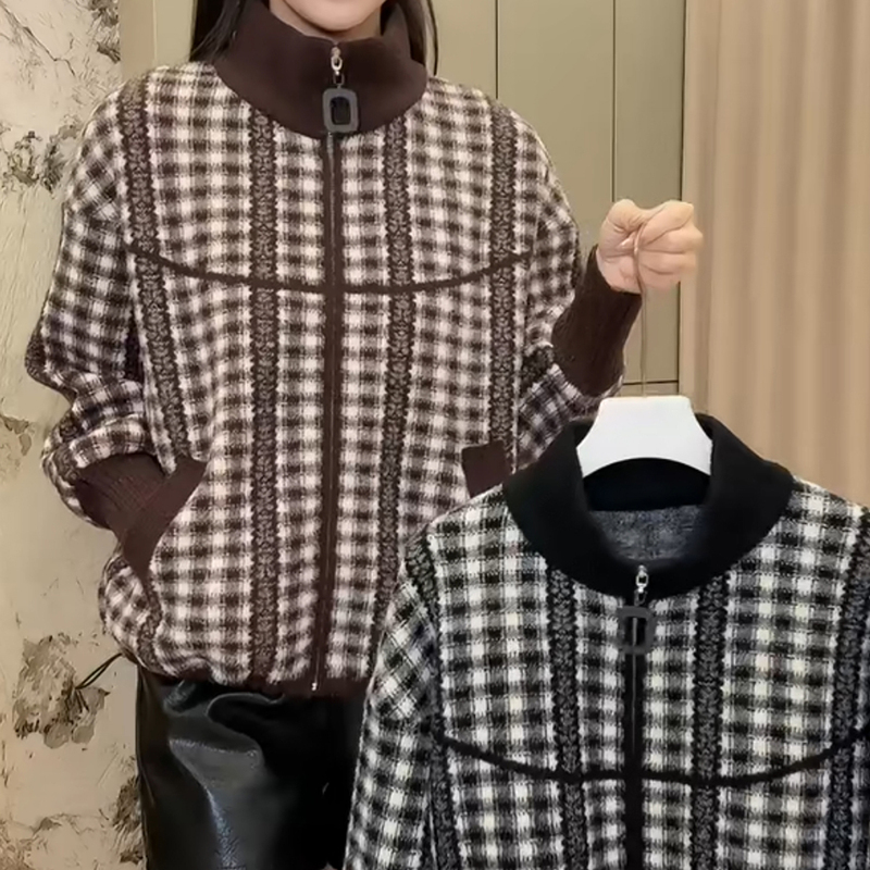 Mom's New Autumn and Winter Plaid Woolen Coat, Short Stylish Plaid Woolen Coat, Loose and Warm Top