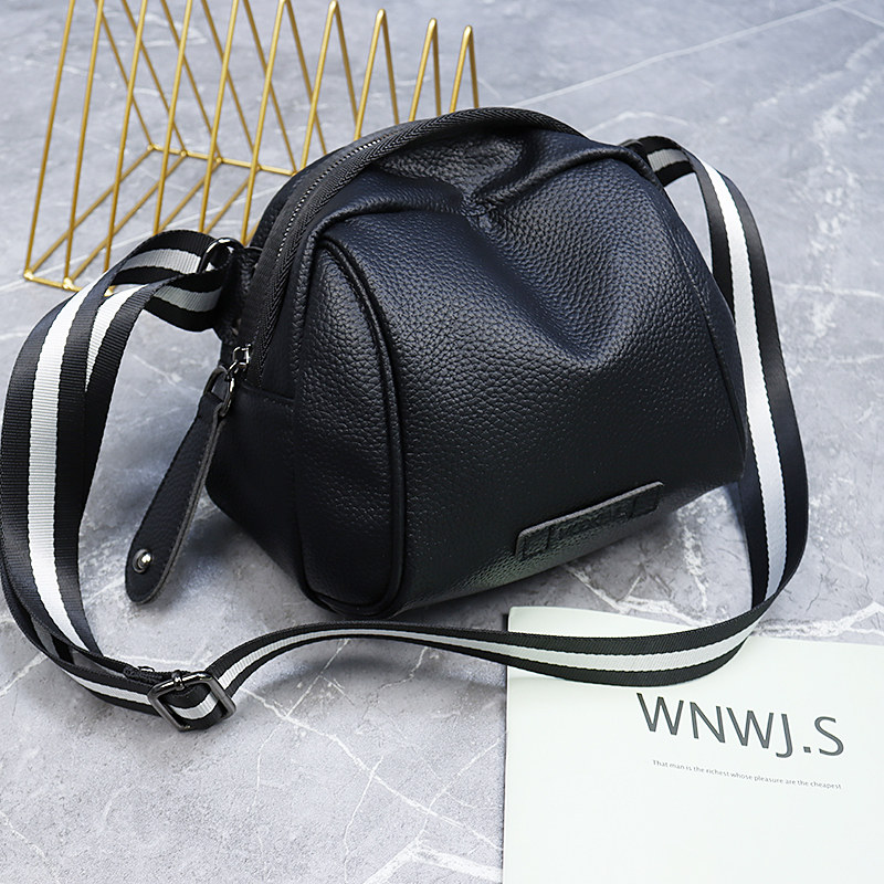 Genuine Leather Women Bag 2022 New Fashion Single Shoulder Diagonal Satchel Pure Color Soft Leather Shell Bag Casual Large Capacity Bull Leather Purse
