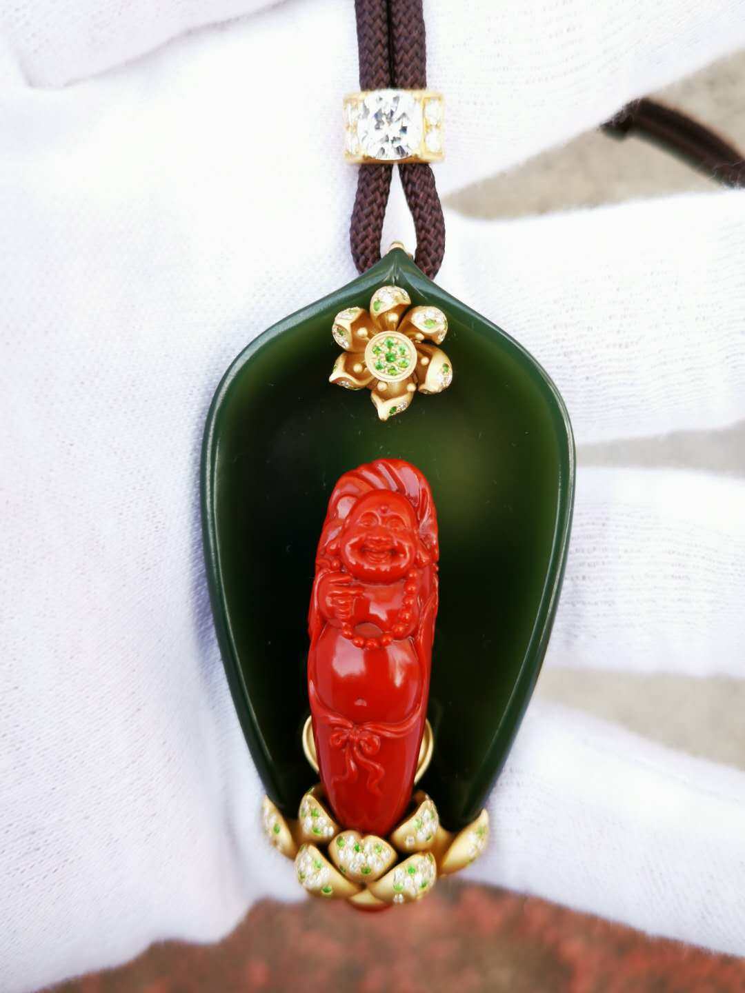 Get the red notes Liangshan Natural Manau Wasi is full of tomatoes red hanging pendant gold inlaid with jade pendant-Taobao