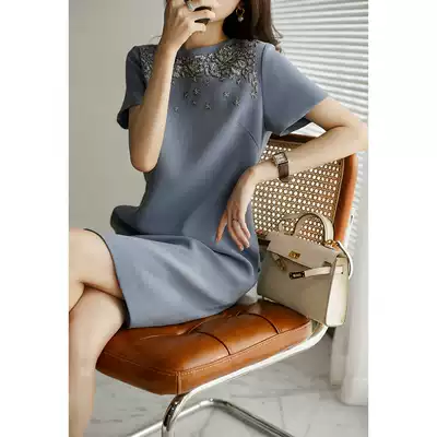 QZP481246MG] Interpretation of elegant and atmospheric Heavy Industry nail beads acetic acid straight tube dress