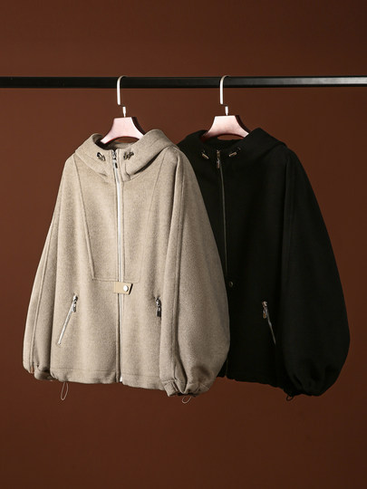 Xiaohange Air Silhouette Luxurious Silk Wool Light Warm Woolen Short Jacket