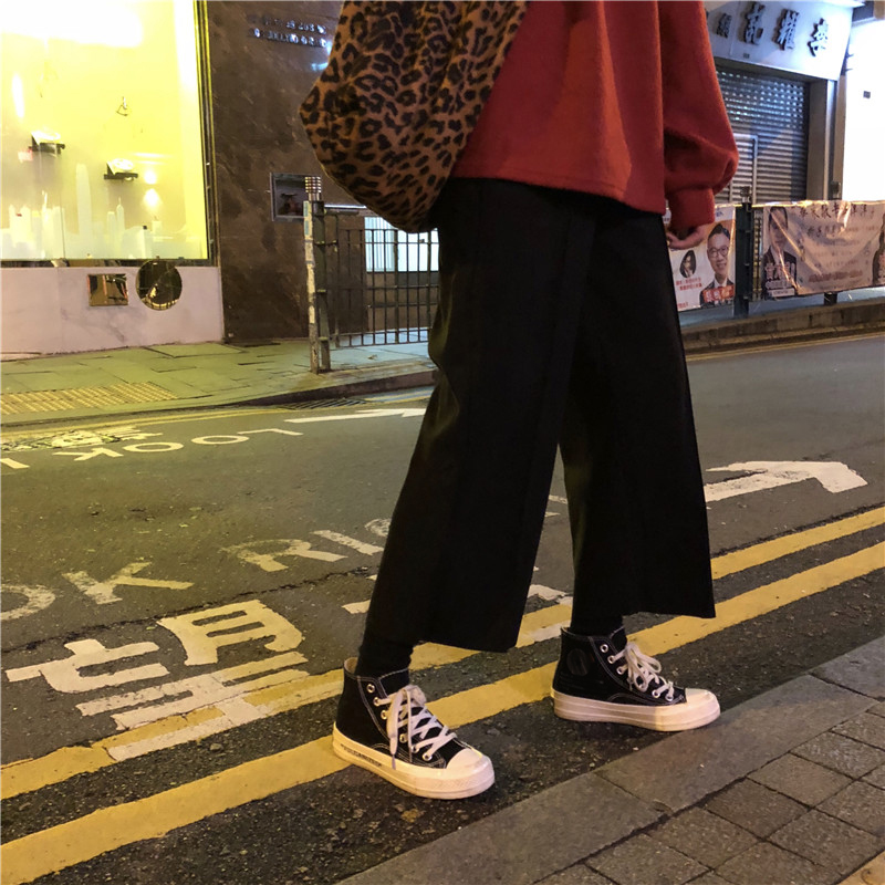 Quần lửng hai dây màu đỏ thu đông phiên bản Hàn Quốc cổ áo POLO rộng rãi sweater áo len lười + quần ống rộng ống rộng cho nữ đồ ngủ đẹp