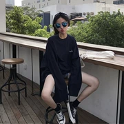 Mùa thu mới Hàn Quốc ulzzang Harajuku bf gió dài phần dài tay áo cổ tròn học sinh áo thun nữ thủy triều