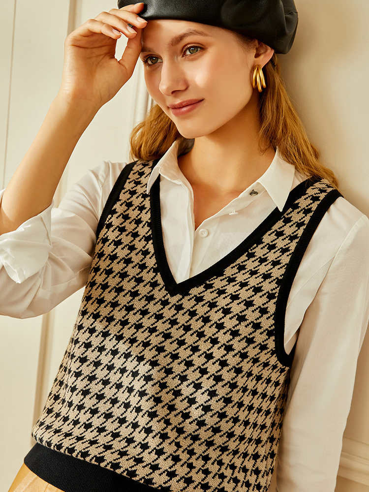 MAJE DVAWN 2022 New autumn and winter short sweater knitting vest vest board sweater