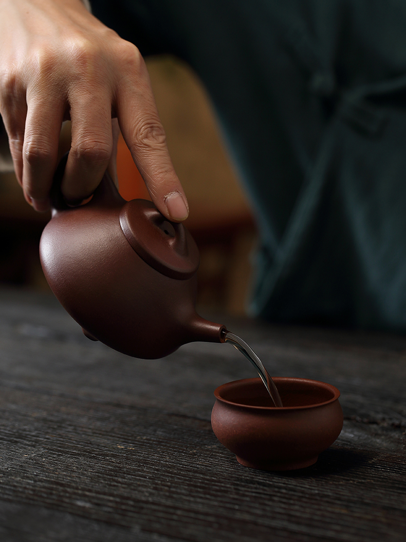 Classic JingZhou Liu Chengguo HaiRong 】 【 it undressed ore purple clay stone gourd ladle pot all hand home tea kettle