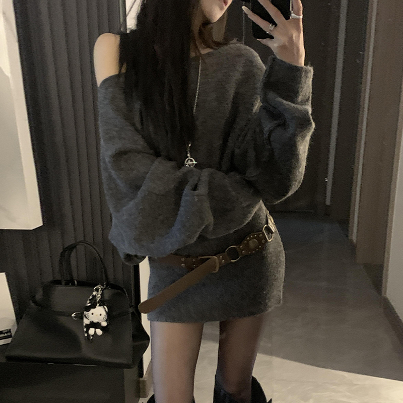 Korean Style Mature Woman Outfit: Off-Shoulder Sweater and Bodycon Skirt for Women, Early Autumn 2026 New Slim-Fit Knit Dress Korean Style Mature Woman Outfit: Off-Shoulder Sweater and Bodycon Skirt for Women, Early Autumn 2026 New Slim-Fit Knit Dress