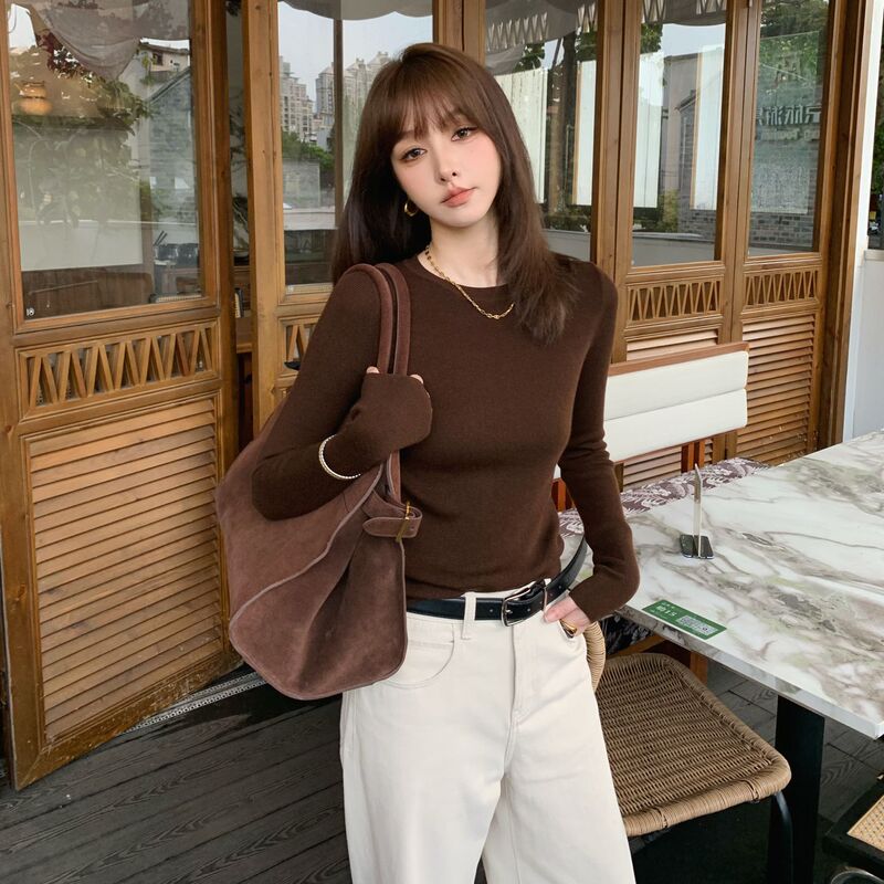 Round Neck Knit Sweater for Women, Coffee-Colored Wool Sweater, Versatile Casual Inner Layer, Long-Sleeve Sweater for Autumn and Winter Commuting Round Neck Knit Sweater for Women, Coffee-Colored Wool Sweater, Versatile Casual Inner Layer, Long-Sleeve Sweater for Autumn and Winter Commuting