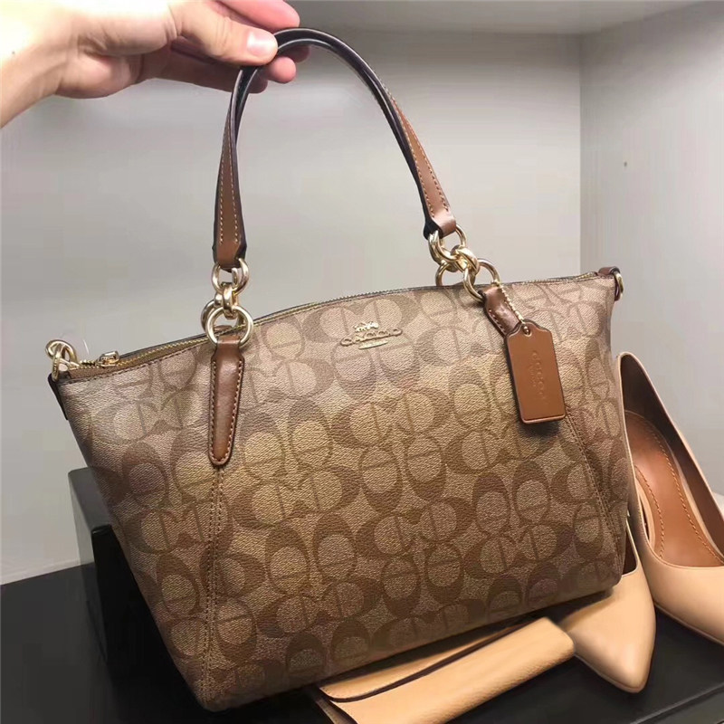 French Tide Brand Dumpling Bag 2021 New Tide Fashion Water Dumpling Bag Leather Shoulder shoulder bag Pet Backpack