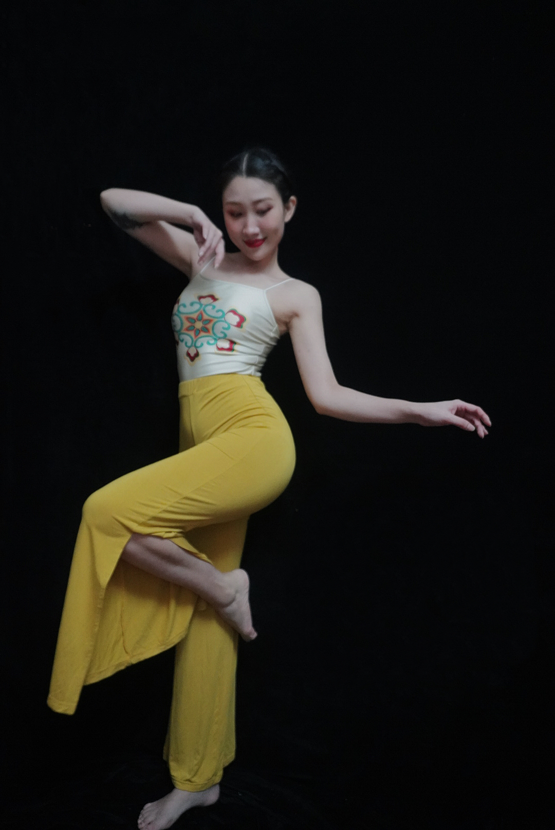 Logod Original Sashimi elastic thin Modale High open fork Horn Pants Classical Dance Jazz Dance Modern Dance Pants