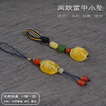 Russias new Seiko engraving FueuraWorld side white nectar chicken oil yellow amber honey wax key button mobile phone pendant