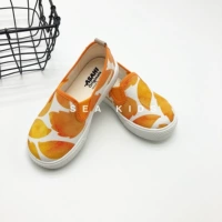 Оранжевый 37091 кленовый лист