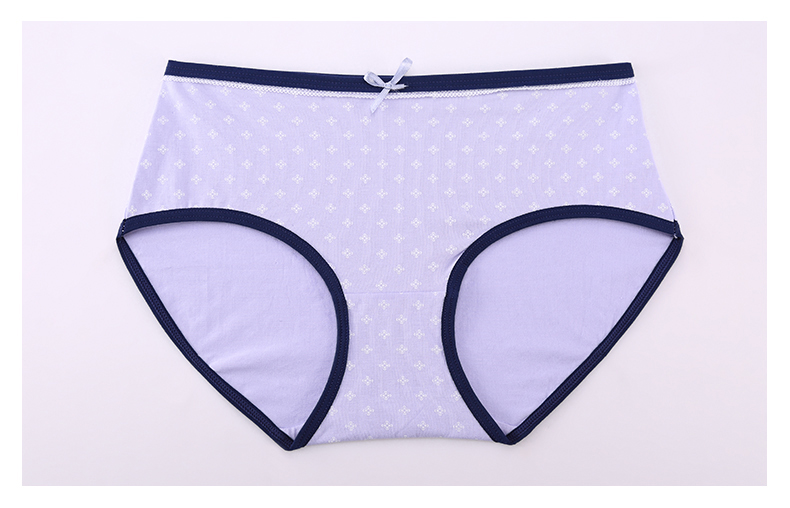 Green Jia bốn món quà đóng hộp đồ lót nữ mới phim hoạt hình quần short vải cotton ở eo quần cô gái quần lót ren gợi cảm 
