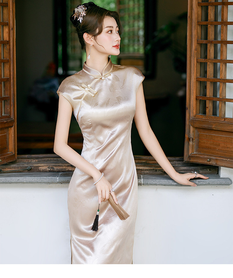 High-End Single-Layer Jacquard Cheongsam Long Dress for Summer, Everyday Wear, Youthful Retro Modified Version, New Chinese Style Solid Color Dress — تصویر 1