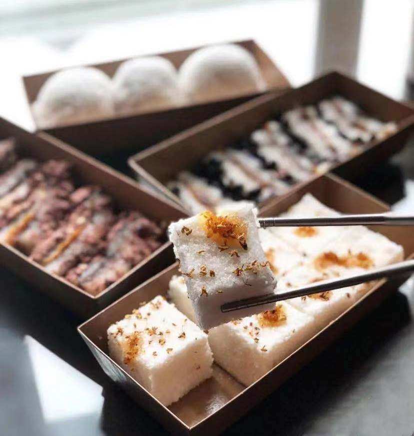 Jiangsu, Zhejiang, Shanghai and Anhui 99 Shanghai Net Red pastry South Gate Rice cake Osmanthus cake Red bean black bean is now steamed