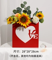 Красный бумажный пакет для любви